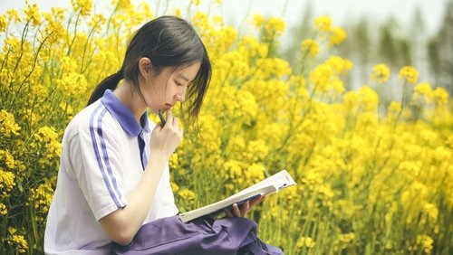 <a class='seoclass' href='/phim/never-gone-so-young-2-so-you-re-still-here-676' title='Xem phim Never Gone | So Young 2: So You're Still Here'>Never Gone | So Young 2: So You're Still Here</a> - Hóa Ra Anh Vẫn Ở Đây - Hình 1